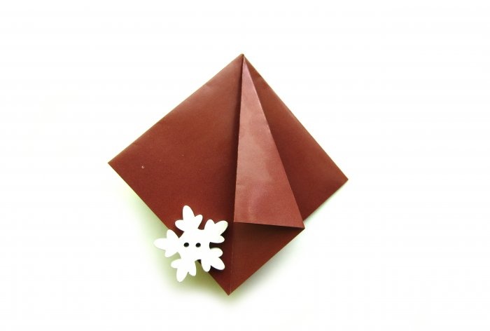 Kuinka tehdä joulukuusi origami-tekniikalla