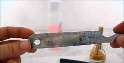Jak vyrobit díru z kalené oceli bez vrtání