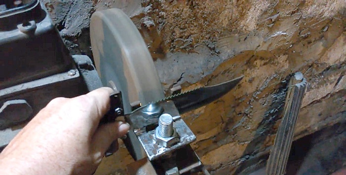 Het eenvoudigste hulpmiddel voor het slijpen van messen op 30 graden