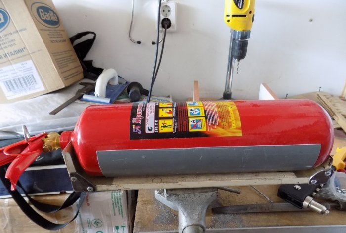 DIY Car Extinguisher Bracket