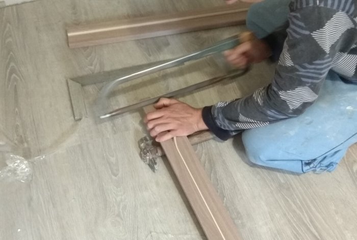 Pag-install ng panloob na pintuan ng DIY