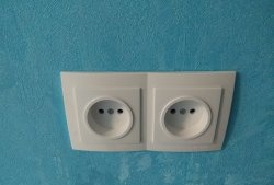 Pag-install ng DIY outlet
