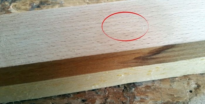 Hoe een schroef in hout te verbergen
