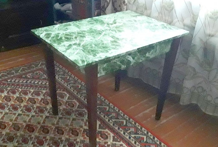 Restaurering av ett gammalt dött bord
