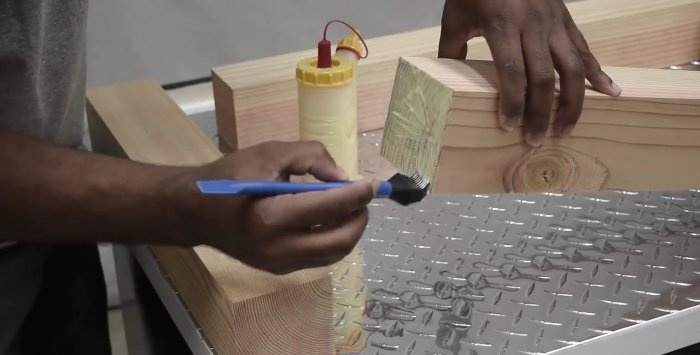 Hvordan lage en moderne sommerhytte stol med egne hender