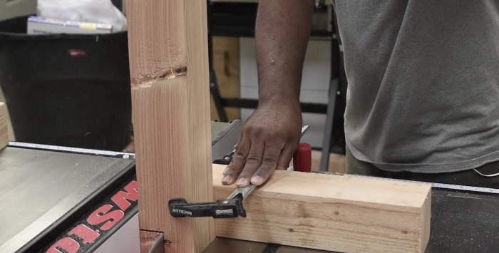 Hvordan man laver en moderne sommerhusstol med egne hænder