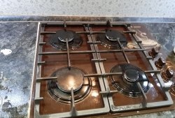 The most effective way to clean your hob