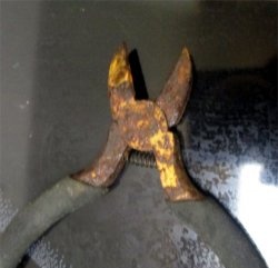 How to cheaply repair a rusted tool