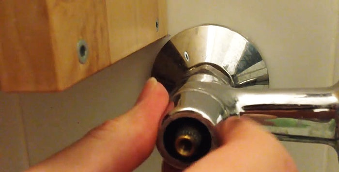 Vòi nhỏ giọt làm thế nào để loại bỏ nước rò rỉ