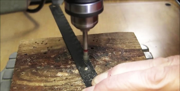O metodă de scurtare a unei lame de ferăstrău pentru metal