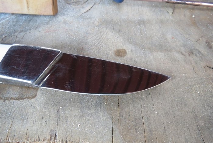 Ein einfaches Werkzeug zum Schärfen von Messern in einem festen Winkel