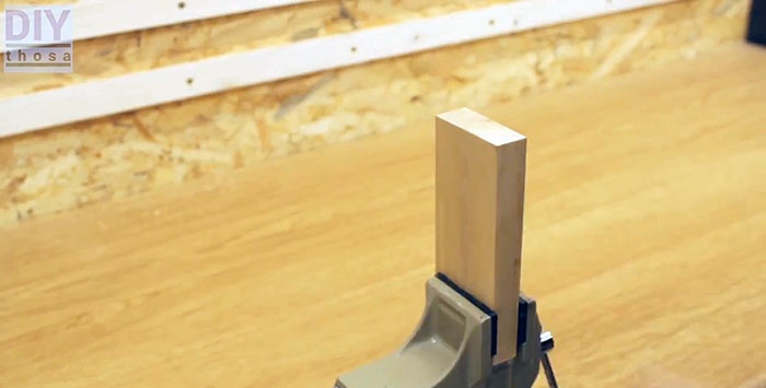 Come realizzare una semplice maniglia per un coltello rotto