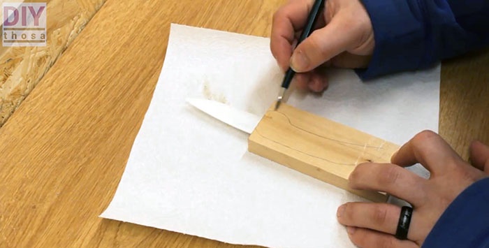 Jak vyrobit jednoduchou rukojeť pro zlomený nůž