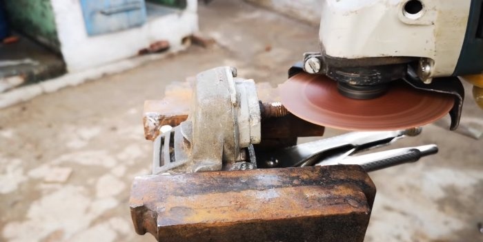 Engrenagem de chave de fenda de uma caixa de engrenagens triturada