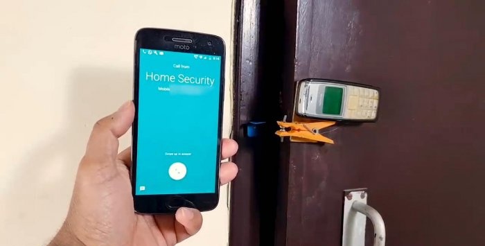 The simplest GSM alarm system from an old phone