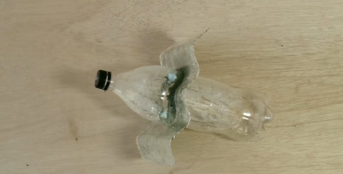 Come realizzare una lampada solare da una bottiglia