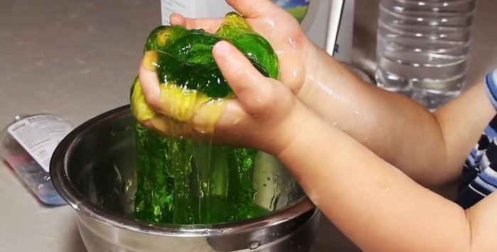 Wie man Slime oder Slime zum Selbermachen bringt