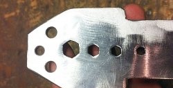 Come realizzare un foro esagonale in metallo