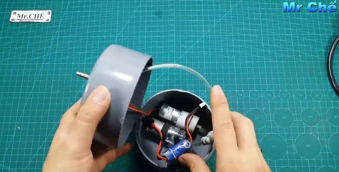 Hoe maak je een draagbare batterij-aangedreven compressor