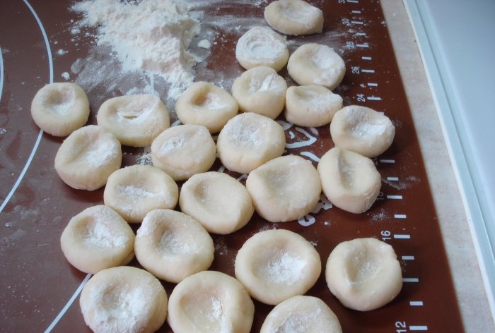 Delicious dumplings on the best custard dough