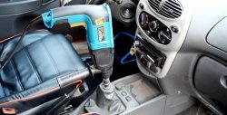 Bilreparasjonsstansing - et uunnværlig verktøy