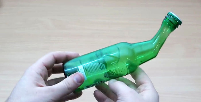 Come piegare il collo di una bottiglia di vetro
