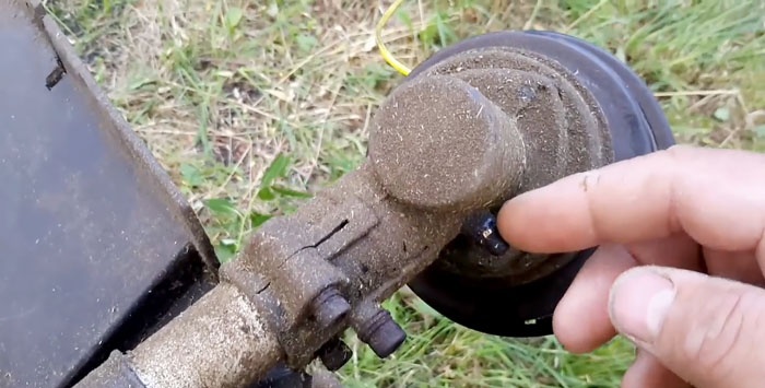 Cum și ce să lubrifiați arborele din tijă motor-coasă