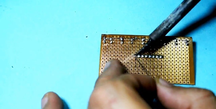 DIY svietia na jednom čipe