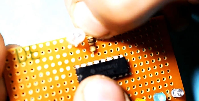 DIY running lights on one chip
