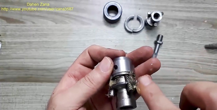 How to disassemble and lubricate a drill chuck