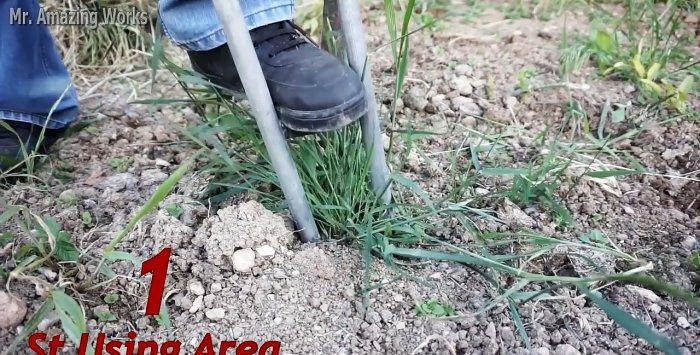 A convenient garden tool with which to remove to plant or transplant any plant