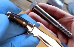 How to turn a bolt into a beautiful small souvenir hunting knife