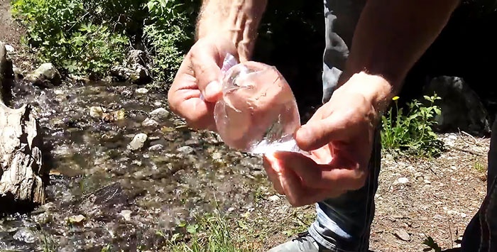 How to light a fire with a plastic bag