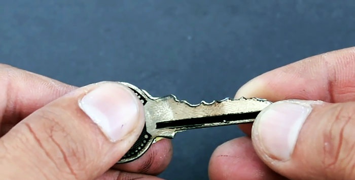 كيفية جعل مفتاح مكررة في 2 دقيقة