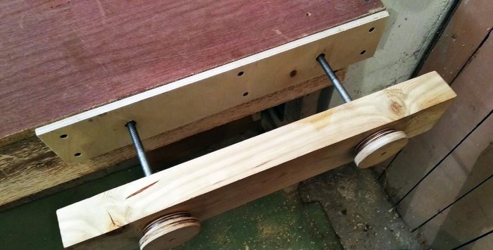 Come realizzare una semplice morsa da carpenteria per un banco da lavoro