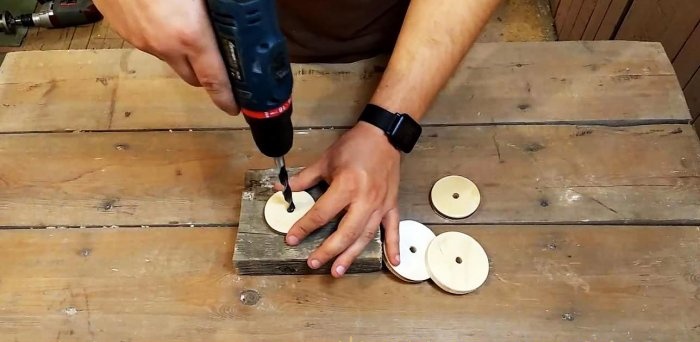 Sådan fremstilles enkel tømreringsskruestik til en arbejdsbænk