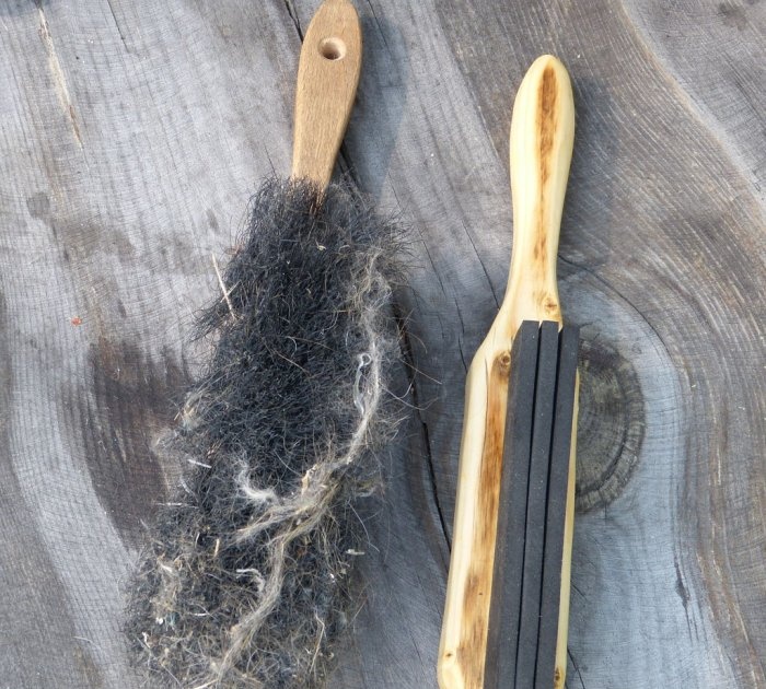 Homemade recyclable brush that does not stick to debris