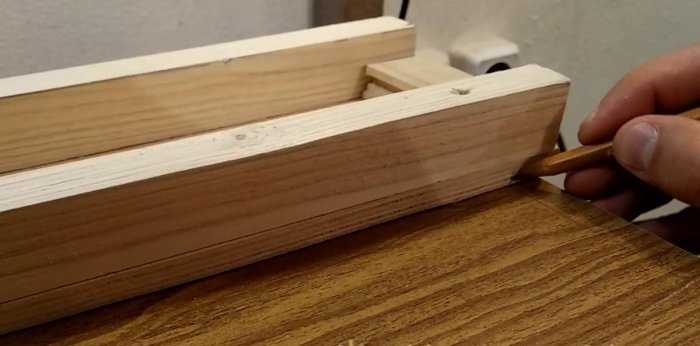 Homemade jig stand for perfect cuts