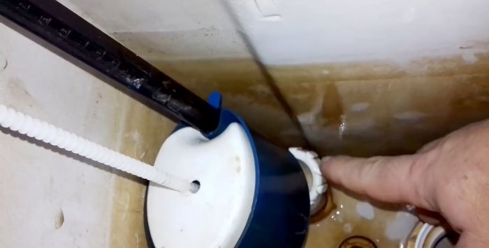 Un mod rapid și 100 de a elimina vasul de toaletă care se scurge
