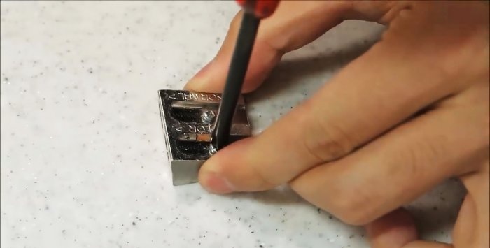 Sharpening and hardening of the blade of a pencil sharpener