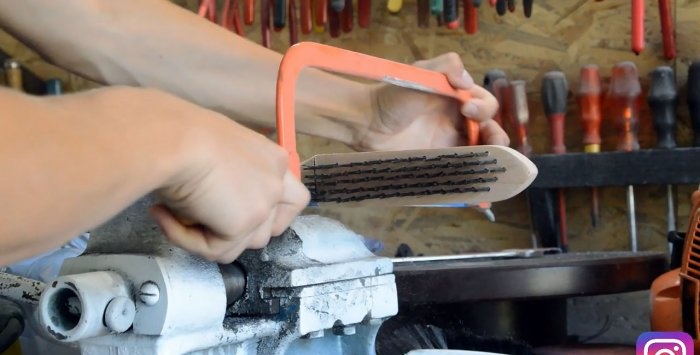How to expand trimmer functionality with brushes