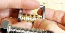 Как да превърнете болт в комбинирана ключалка
