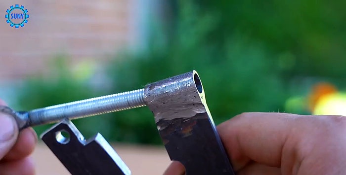 Homemade crimping for crimping tubular lugs on a cable