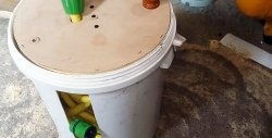 Tambur de găleată din plastic convenabil pentru depozitarea furtunului de grădină