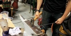 How to make fire without matches in a forge. The trick of an experienced blacksmith