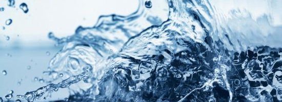 Тайните на омекотяващата вода за пералня