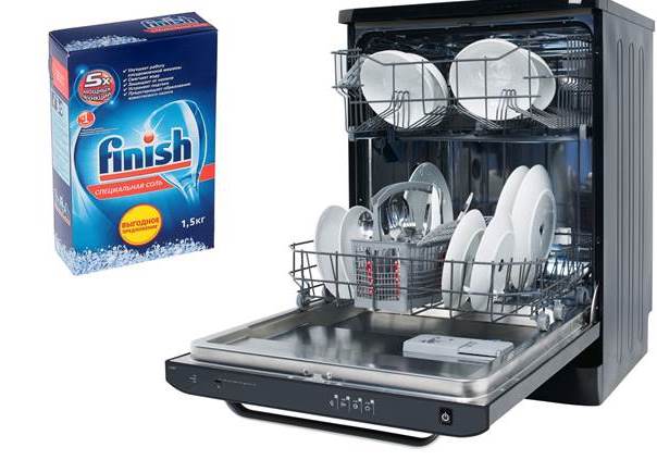 Di mana dan berapa banyak garam untuk mencurahkan mesin basuh pinggan mangkuk?