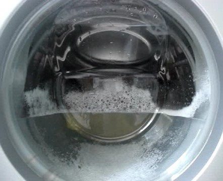 Máy giặt liên tục làm đầy và thoát nước