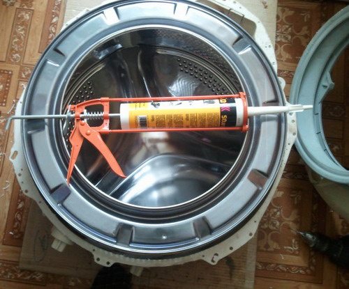 Как да залепите резервоара на пералната машина