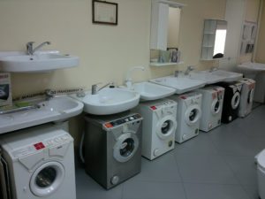 Itakda - washing machine na may lababo